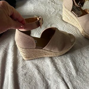 Tom’s wedges
